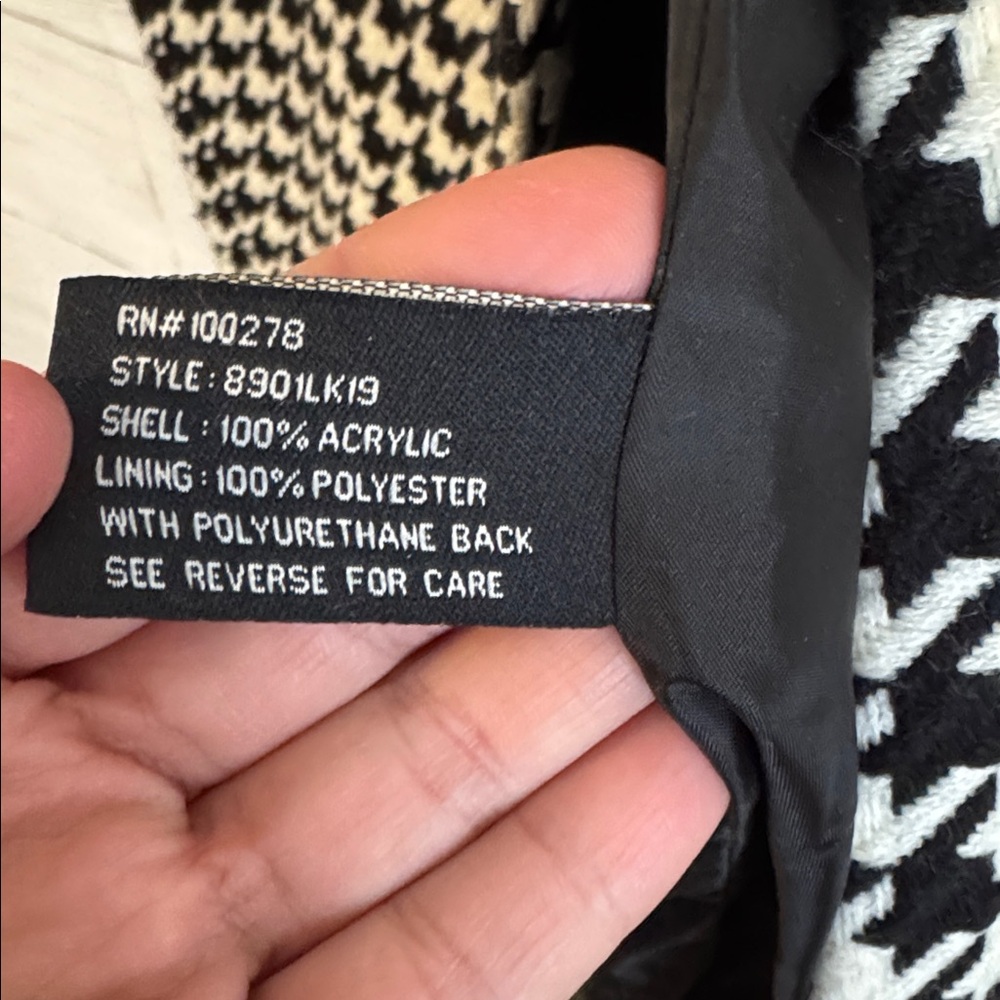 Last Kiss Black and White Houndstooth Pea Coat | SIZE L - Picture 9 of 9